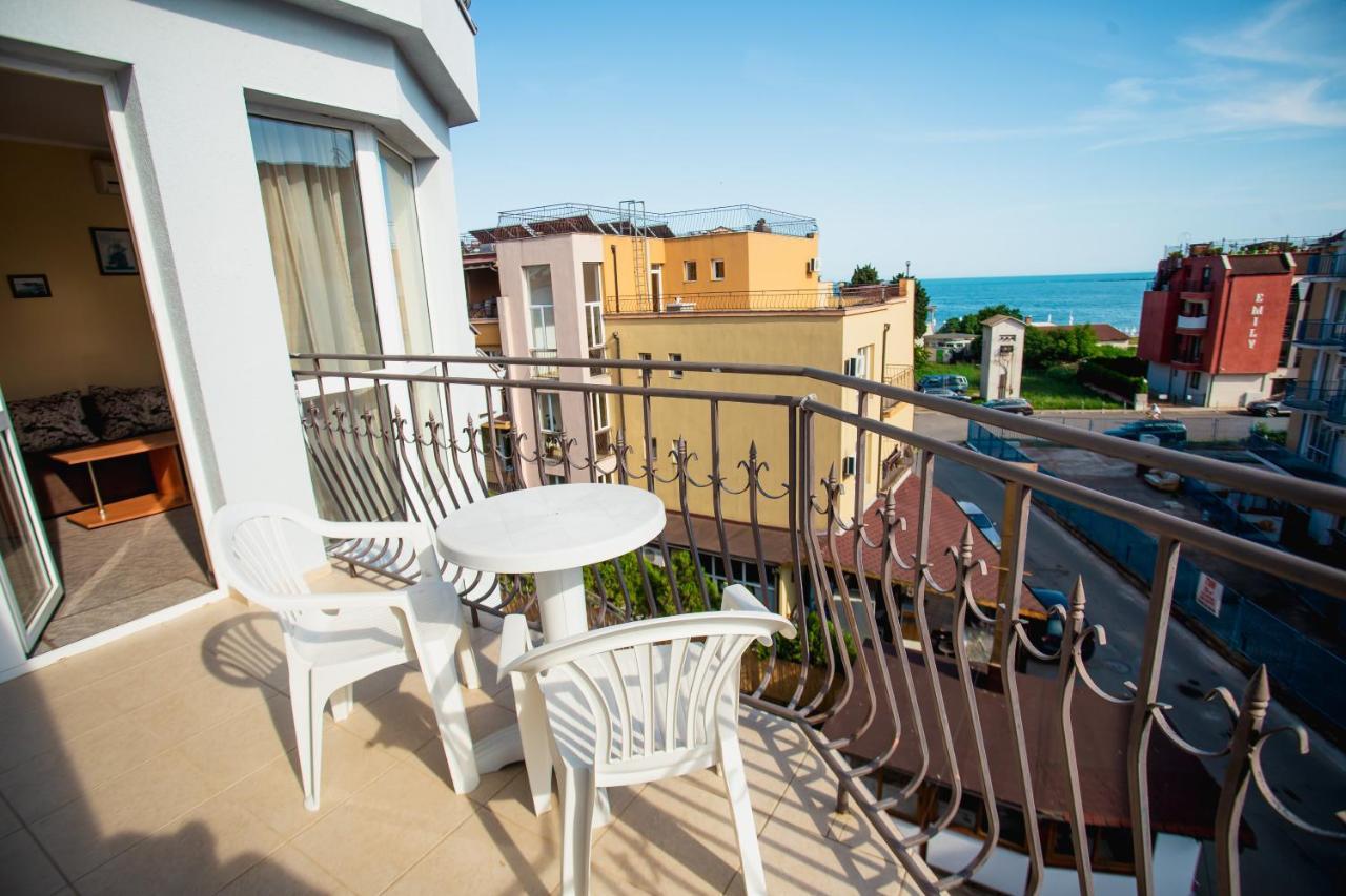 Hotel Dolphin Ravda Extérieur photo